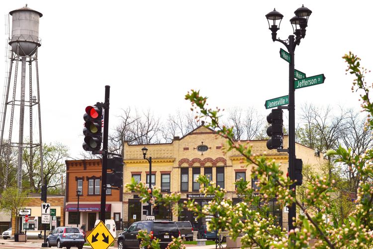 Oregon, WI Real Estate and Homes for Sale